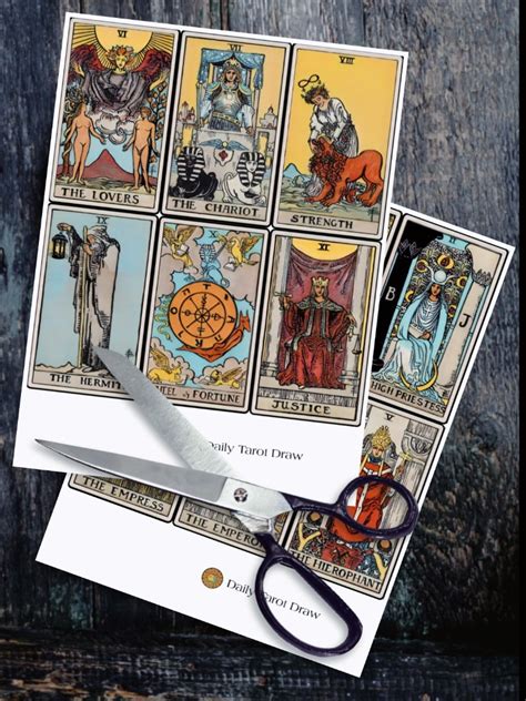 latin tarot|DRAW THE CARDS